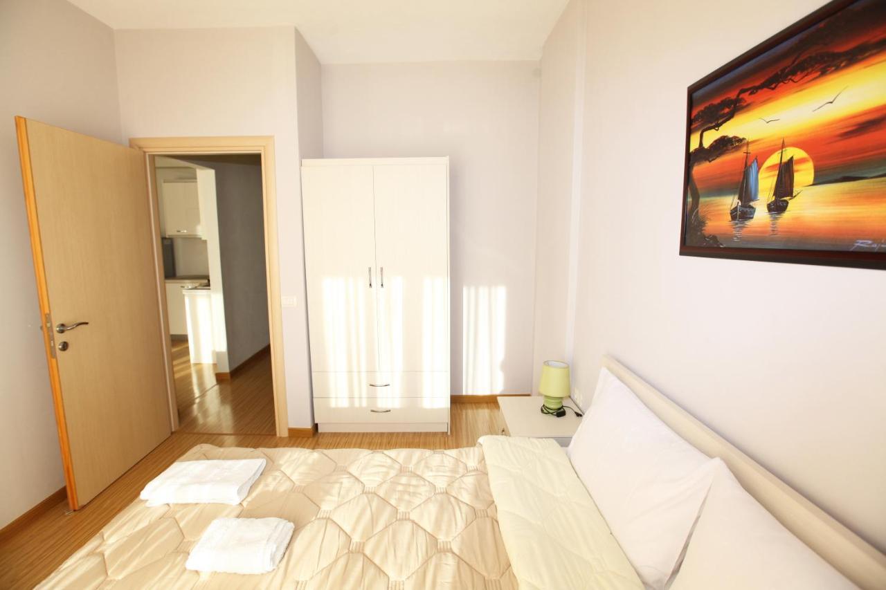 סרנדה Teo Apartaments מראה חיצוני תמונה