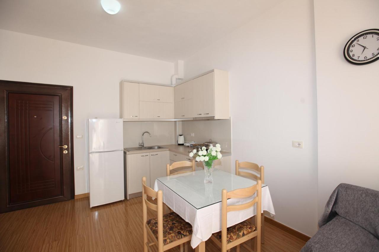 סרנדה Teo Apartaments מראה חיצוני תמונה