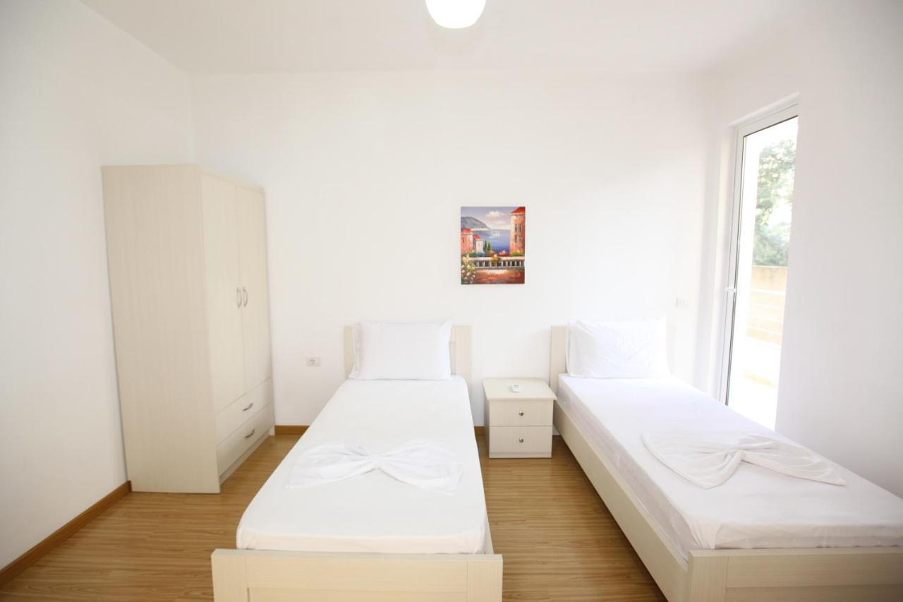 סרנדה Teo Apartaments מראה חיצוני תמונה
