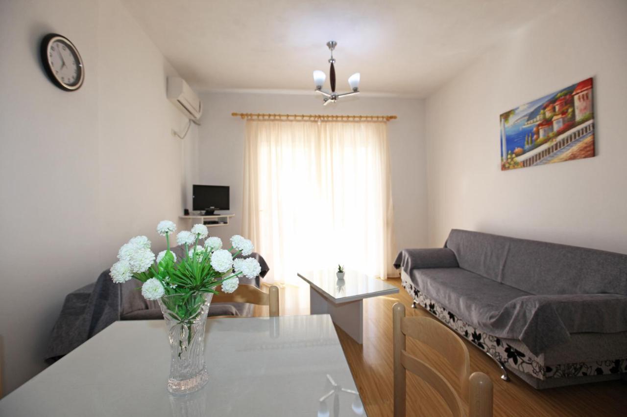 סרנדה Teo Apartaments מראה חיצוני תמונה