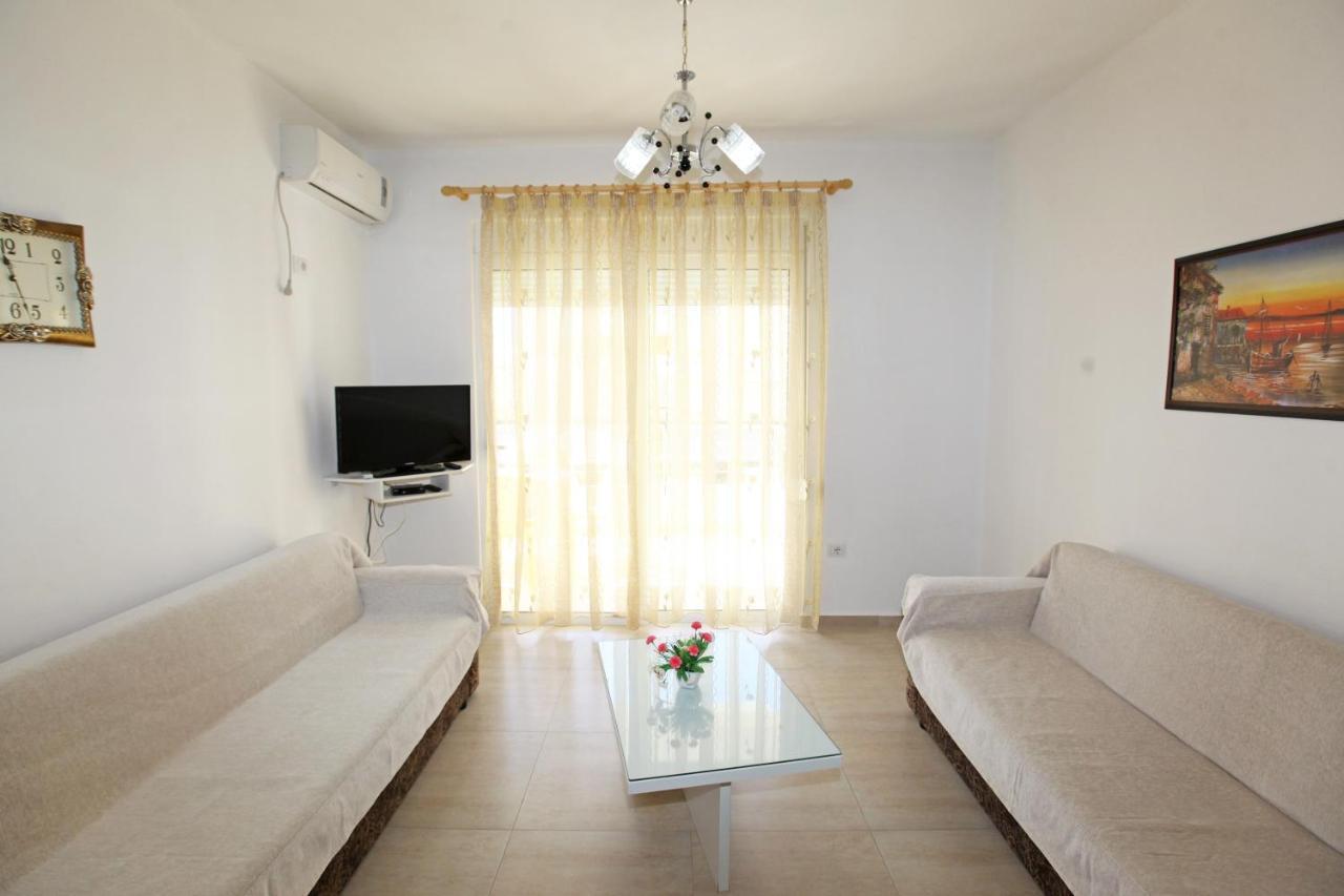 סרנדה Teo Apartaments מראה חיצוני תמונה