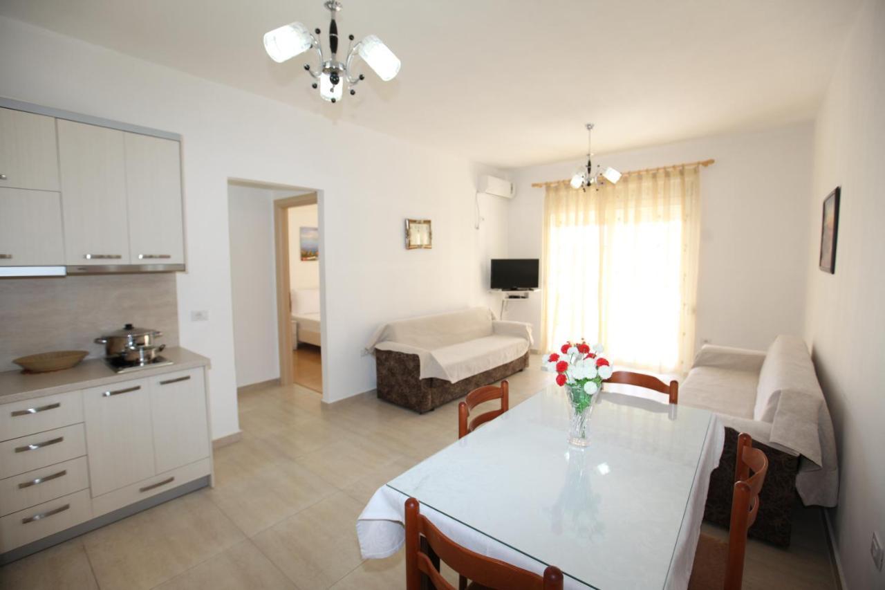 סרנדה Teo Apartaments מראה חיצוני תמונה
