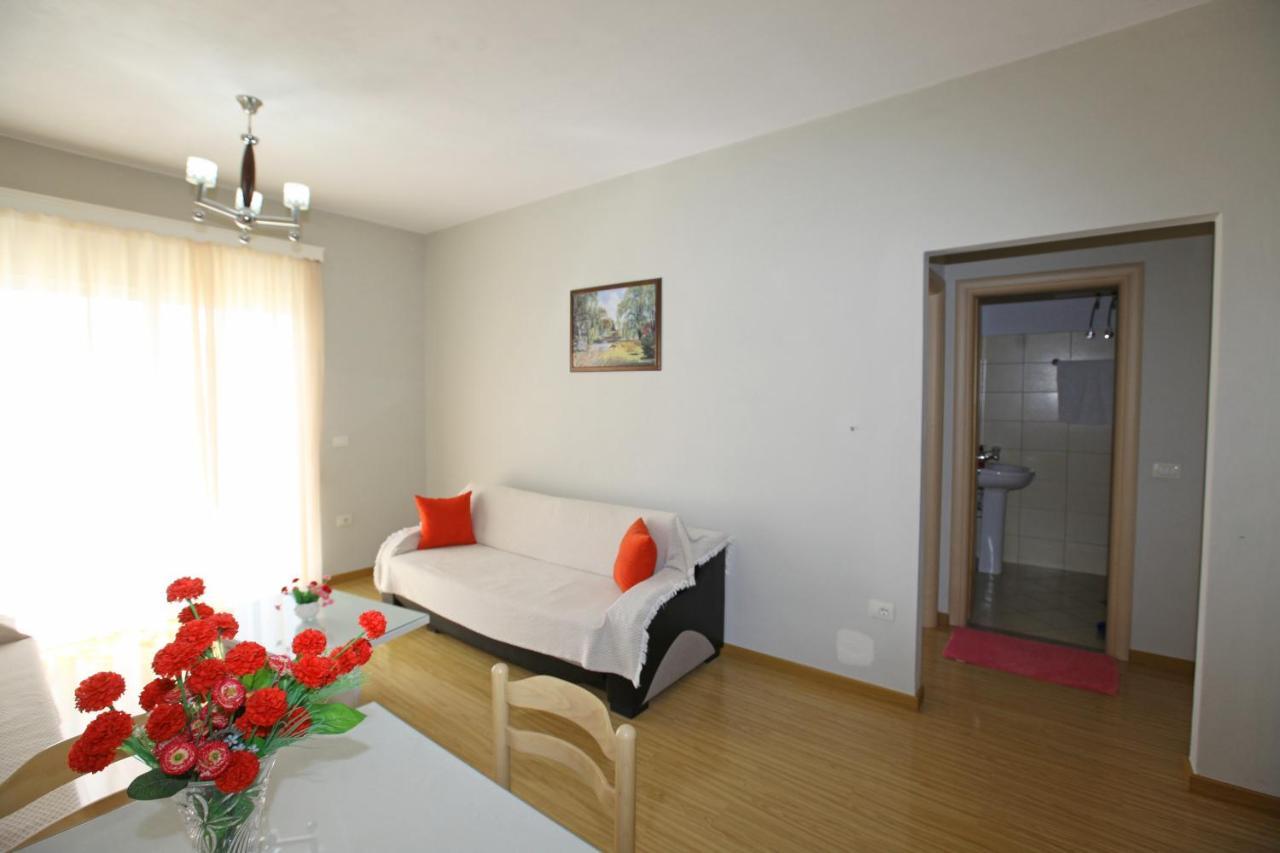 סרנדה Teo Apartaments מראה חיצוני תמונה