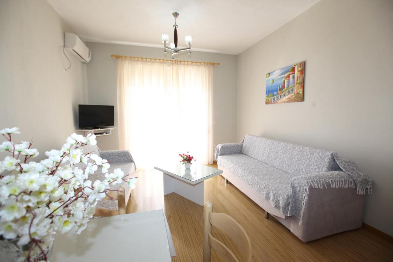 סרנדה Teo Apartaments מראה חיצוני תמונה
