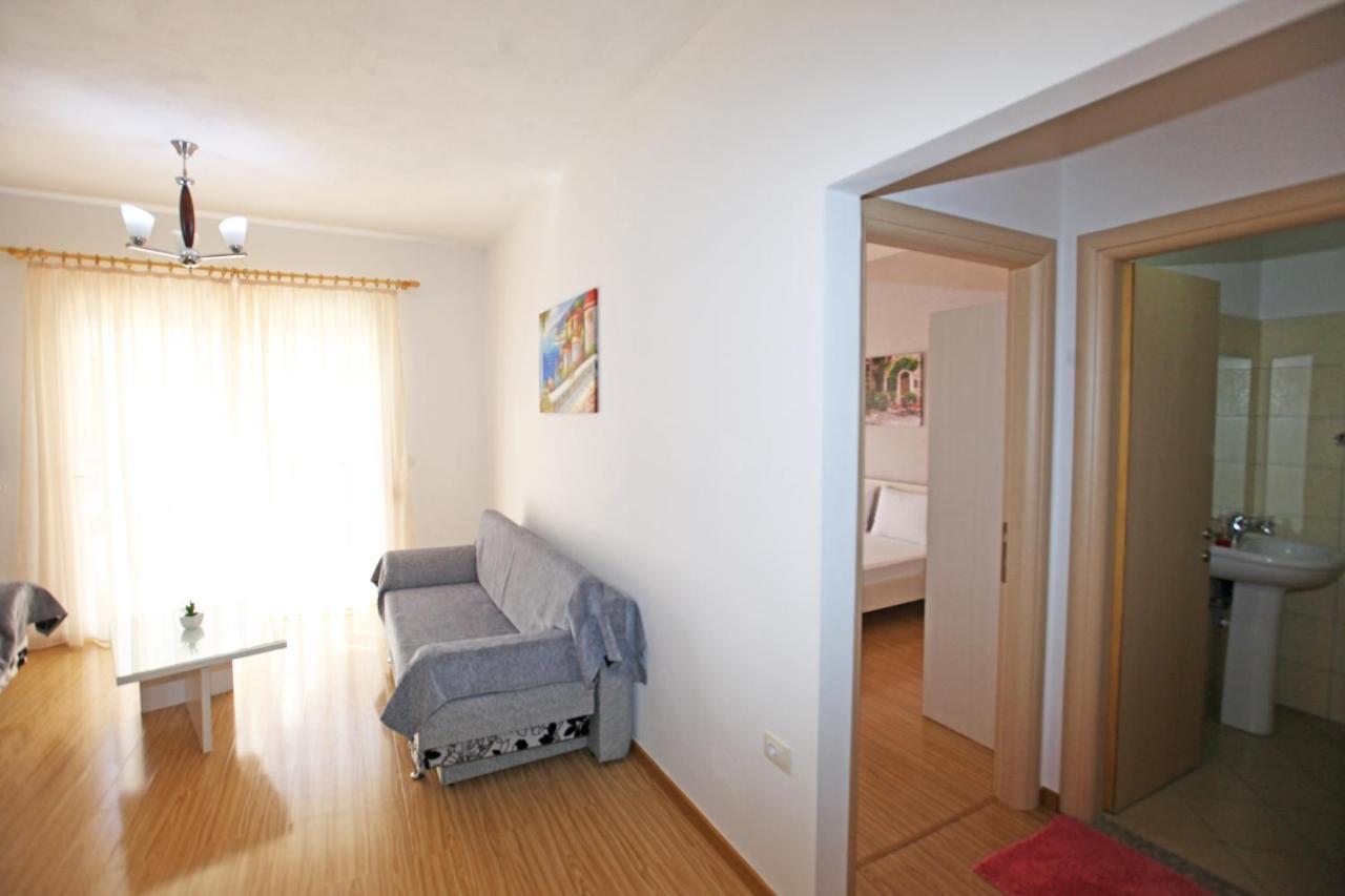 סרנדה Teo Apartaments מראה חיצוני תמונה