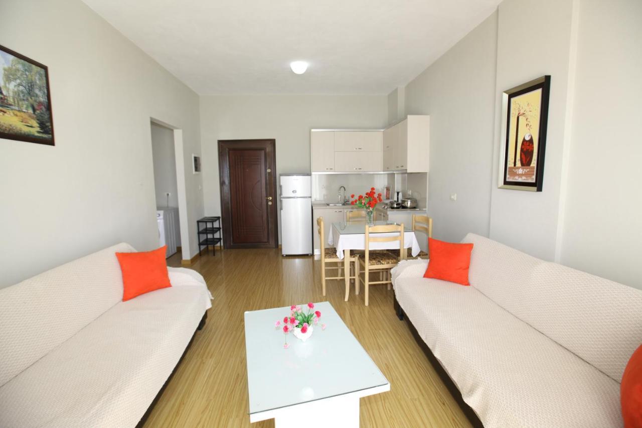 סרנדה Teo Apartaments מראה חיצוני תמונה